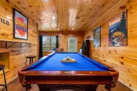 Whispering Pines Retreat by Ghosal Luxury Lodging