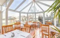 Thermal Hotel Mosonmagyarovar Hotels in 