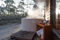 DULC Cabins - Hot Tub