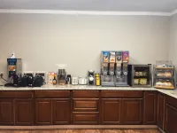Baymont by Wyndham Lumberton NC - 조식 운영