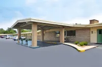 Americas Best Value Inn Iola Hotels in Iola
