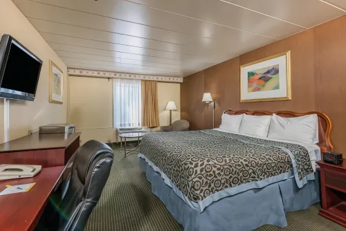 Days Inn by Wyndham Pittsburgh Hotels in Green Tree