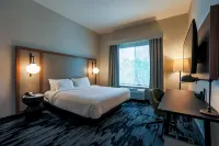 Fairfield Inn & Suites Marquette Hotels in Marquette