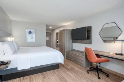Holiday Inn Express & Suites Columbia-I-20 @ Clemson RD