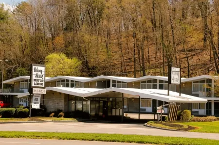 Colony House Motor Lodge