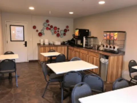 Ramada by Wyndham Draper Hotels in Draper