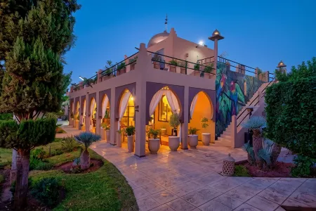Taj Atlas Wellness Boutique Hôtel & Spa Отели рядом с достопримечательностью «Lets Go 2 Morocco»
