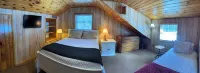 Cozy Upstate Adirondack Cottage Getaway