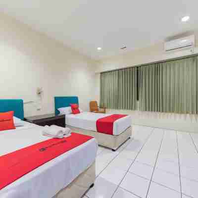 紅多茲蘇卡布米惹蘭街瑪塔迪娜塔酒店 Rooms