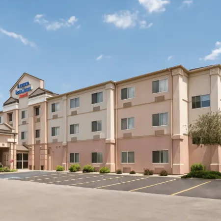 Fairfield Inn & Suites Toledo Maumee