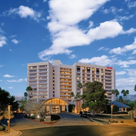 Delta Hotels Phoenix Mesa Отели в г. Меса