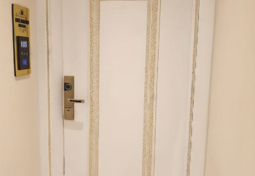 술탄아흐메트 광장 근처의 아틀란티스 로열 호텔 주변 풍경