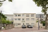Résidence Hôtel le Relais Amélie - parking