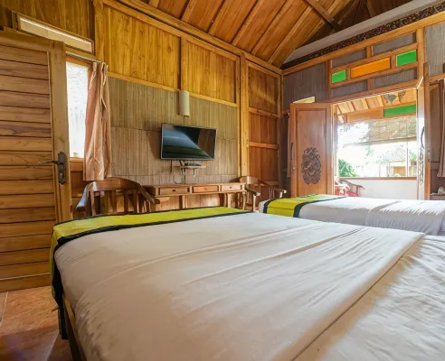 Joglo Garut Cottage Syariah by My Hospitality Hotel di Kecamatan Banyuresmi