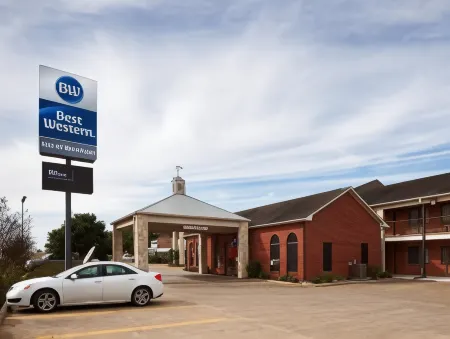 Best Western Inn of Brenham Отели в г. Бренхем