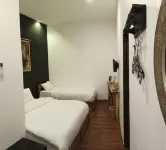 Art Doorz Homestay Istana Gandrung Hotels in Kabat