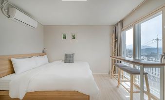 Geoje Island LIM Pension