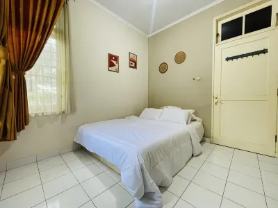 Villa Rdr Lotus by Puncak Go Villas Hotels in Sindangjaya