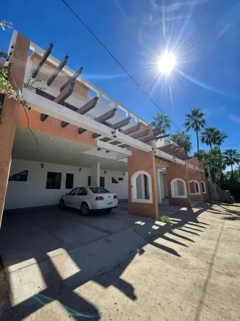 Casa Bugambilias Отели в г. Тодос-Сантос