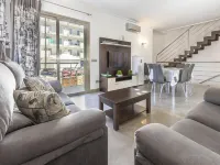 Elegant Villa with Pool