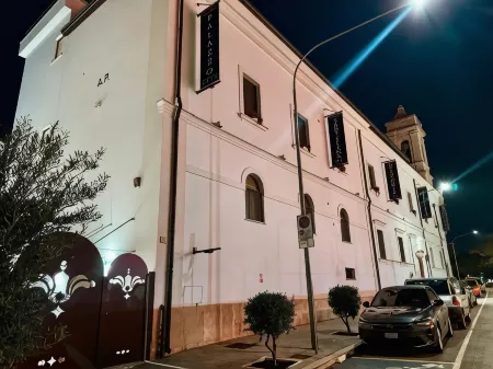 Palazzo Sant'Elena Historic Hotel