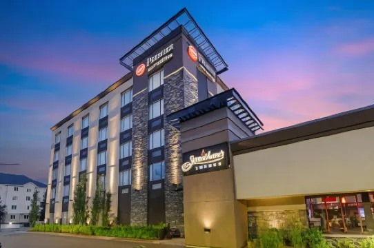 Best Western Premier Denham Inn  Suites