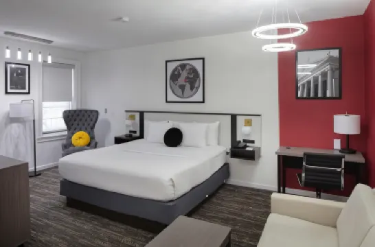Ramada by Wyndham Jersey City Hotels near Liberty State Park