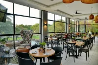 Seasons Golf, Leisure, Spa - sarapan