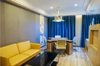 โรงแรมชิงหมู่ ซีเล็คท์ (เซียงฉวน เหอเซียน หม่านซาน) - พร้อมระเบียง