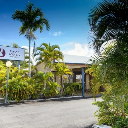 Smart Motels Bert Hinkler