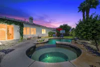 Charming 4-bedroom house with private pool and spa in brilliant Indio
