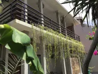 Casa Narrow Villa