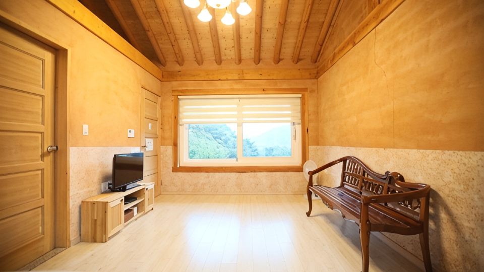 Hapcheon Gayasan Hwangtomaeul Pension