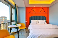 Left and right video apartment (Shenyang University store) Hotels in SY University