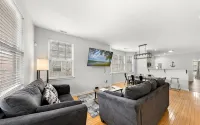 A Shore Thing! Spacious 4-bedroom house in lively Atlantic City - 4-نجوم