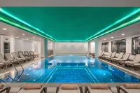 Vox Maris Resort - Private Pools
