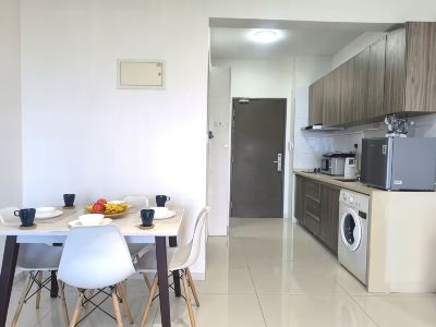 Central Park 2Pax Cozy Retreat Netflix BySTAY