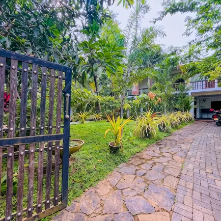 Lake View Villa-Tangalle