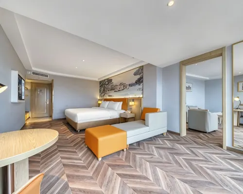 Vienna Hotel (Linyi Shunhe West Street) فنادق في لينشو