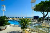 Hotel Anthony - Rooftop Pools