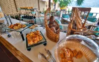 Phi Phi CoCo Beach Resort - breakfast