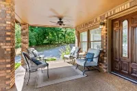 Reflections Cove on Signal Point with Private Boathouse on Lake Guntersville