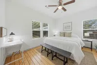 Modern Cottage Close to Downtown - 3성급