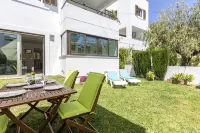 Apt. Franca, near the beach. 300 m, Pool, Wifi, A/C Terrasse and private garden