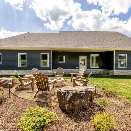 New Home in Tusculum - ALL King Beds! No Cleaning Fees!