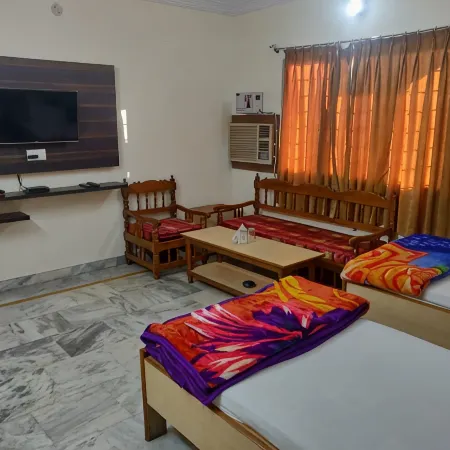 Hotel Gangotri International