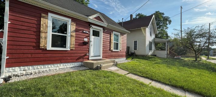 Lansing 3Br Near Downtown — Game Room & EV Garage Hotels in Lansing