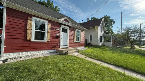 Lansing 3Br Near Downtown — Game Room & EV Garage