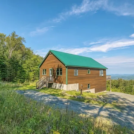 Mountain View Escape - Stunning Views! Bethlehem, NH Cabin Near Skiing & Hiking
