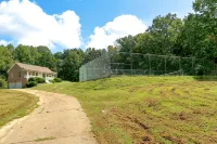 Gated Private Hilltop Villa, 3 bed, 3 bath, pool, spa on 50 acres, near airport - Wifi